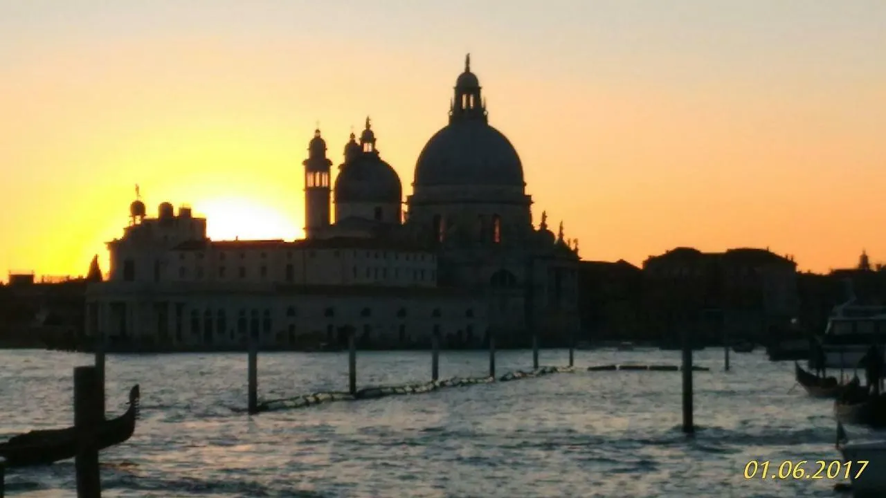 Apartamento Ca' Giulia - Biennale - Free Wifi Fiber Venecia