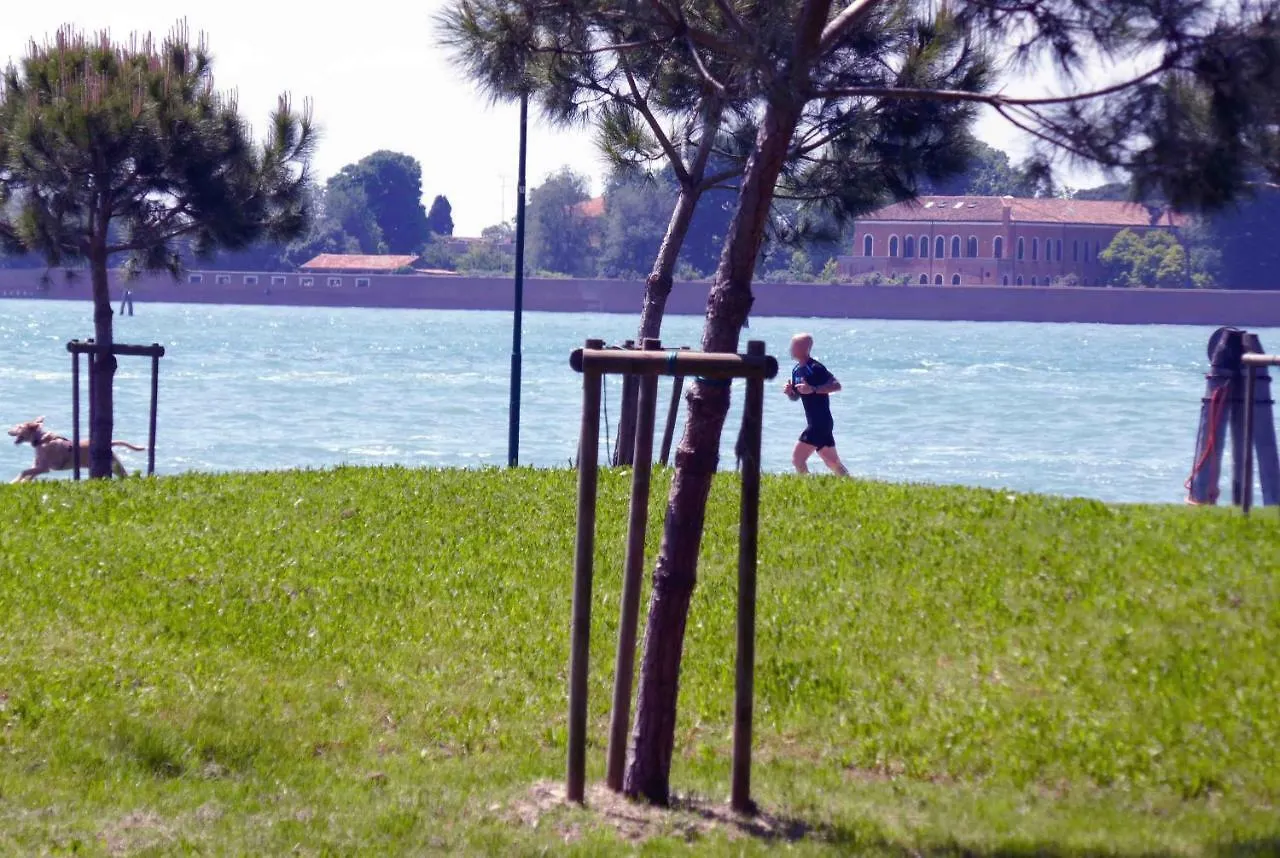 Ca' Giulia - Biennale - Free Wifi Fiber Apartment Venice 0*,